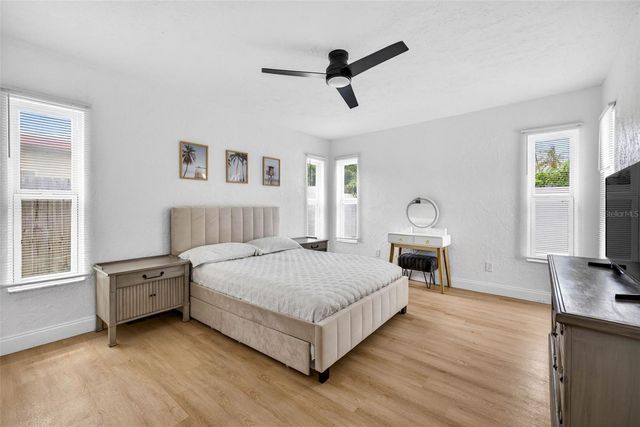 9836 52ND TERRACE N, St Petersburg, FL 33708