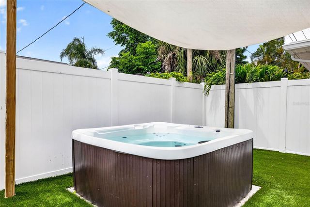 9836 52ND TERRACE N, St Petersburg, FL 33708