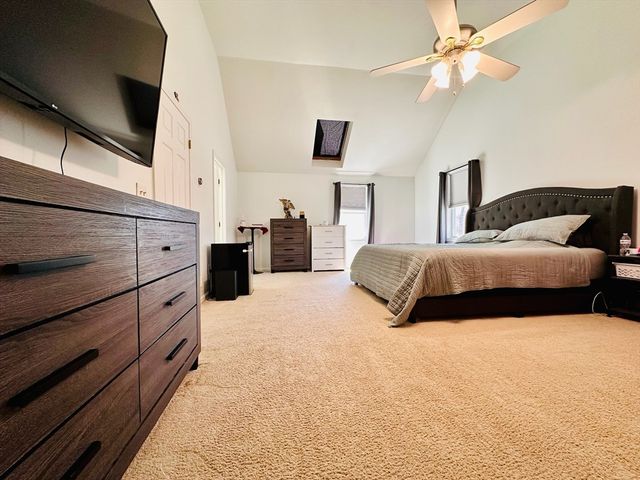 62 Edgemere Blvd, Shrewsbury, MA 01545