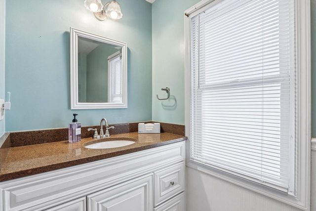 418 S 69th STREET, Milwaukee, WI 53214