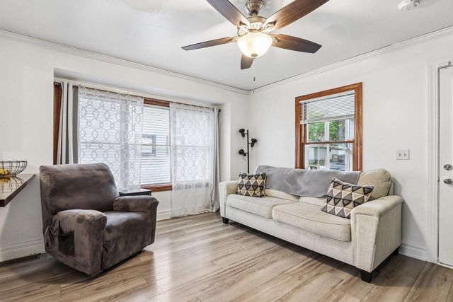 418 S 69th STREET, Milwaukee, WI 53214