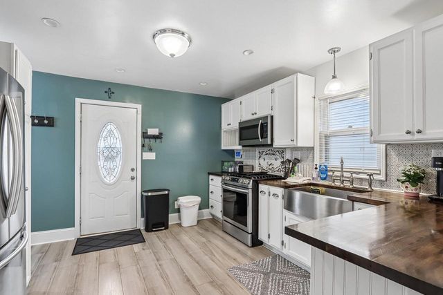 418 S 69th STREET, Milwaukee, WI 53214