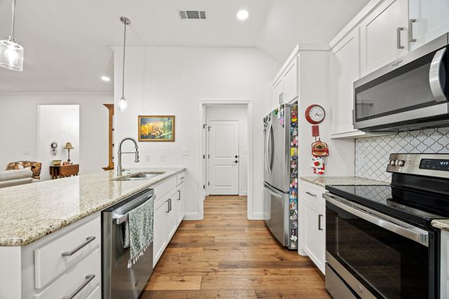949 Avagail, Springtown, TX 76082