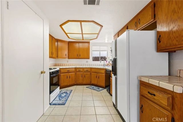 17640 Brightman Avenue, Lake Elsinore, CA 92530