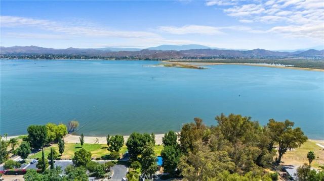 17640 Brightman Avenue, Lake Elsinore, CA 92530