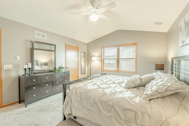 3281 Edmonton Drive, Sun Prairie, WI 53590