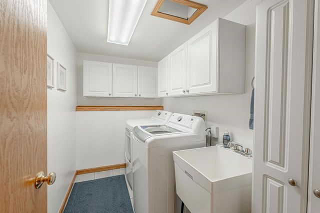 3281 Edmonton Drive, Sun Prairie, WI 53590