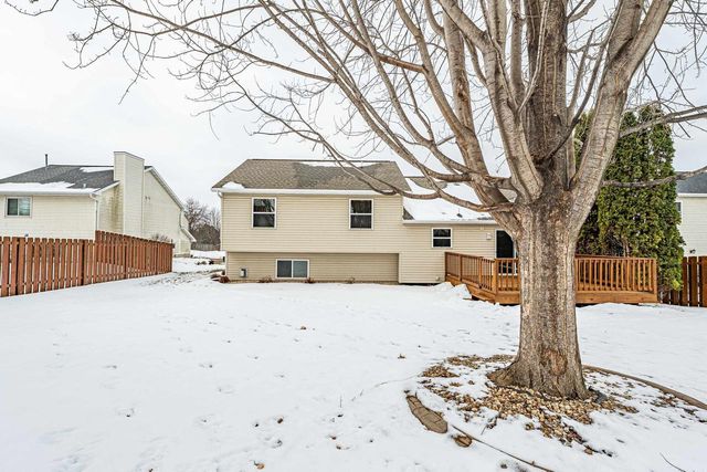 3281 Edmonton Drive, Sun Prairie, WI 53590