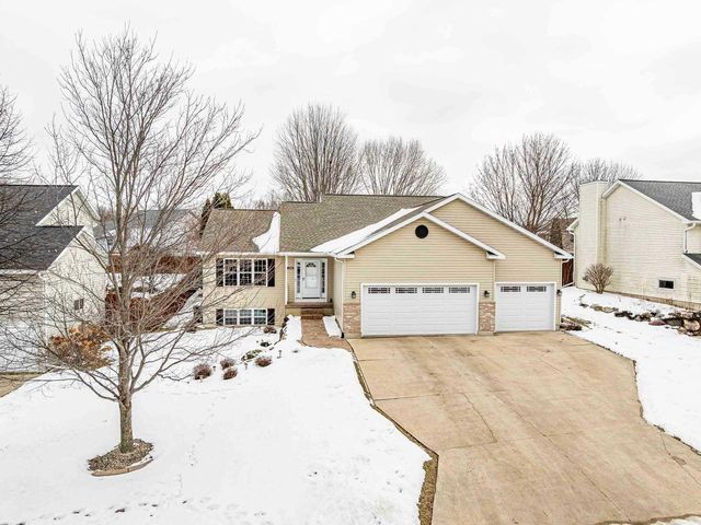3281 Edmonton Drive, Sun Prairie, WI 53590