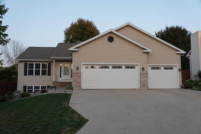 3281 Edmonton Drive, Sun Prairie, WI 53590