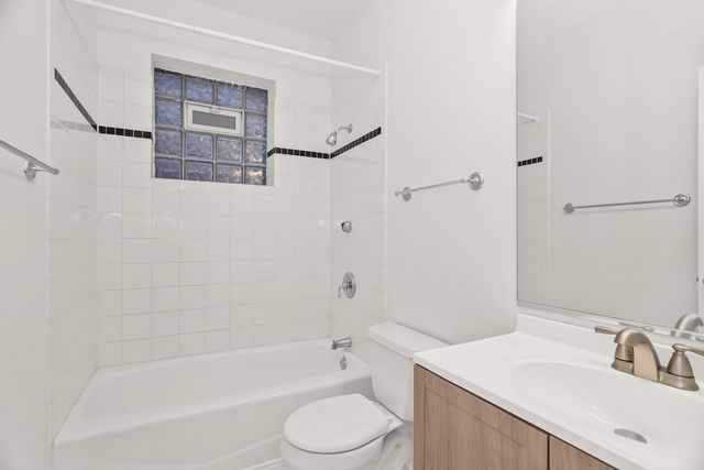 3928 N GREENVIEW Avenue 1, Chicago, IL 60613