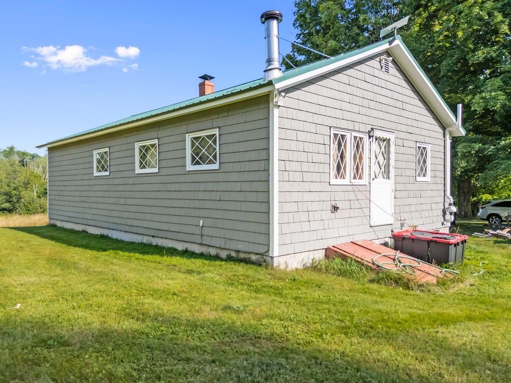 19 Schacht Lane, Gardiner, ME 04345 — photo 5