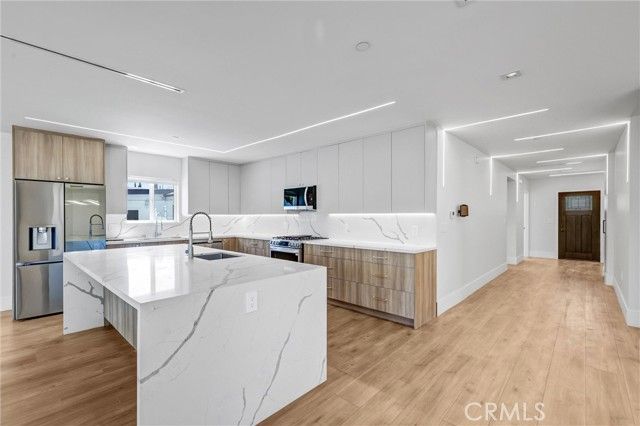 7508 Claire Avenue, Reseda (los Angeles), CA 91335