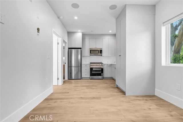 7508 Claire Avenue, Reseda (los Angeles), CA 91335