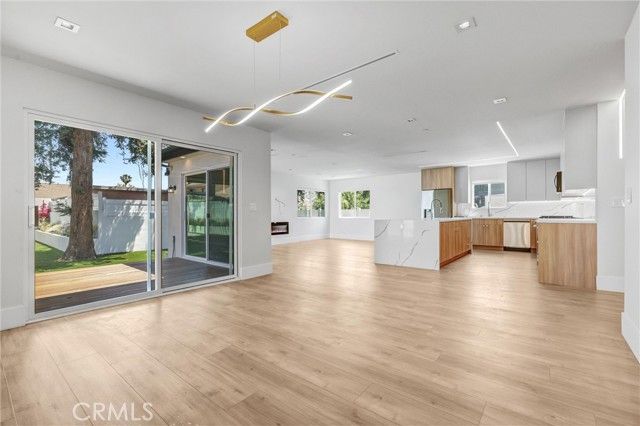 7508 Claire Avenue, Reseda (los Angeles), CA 91335