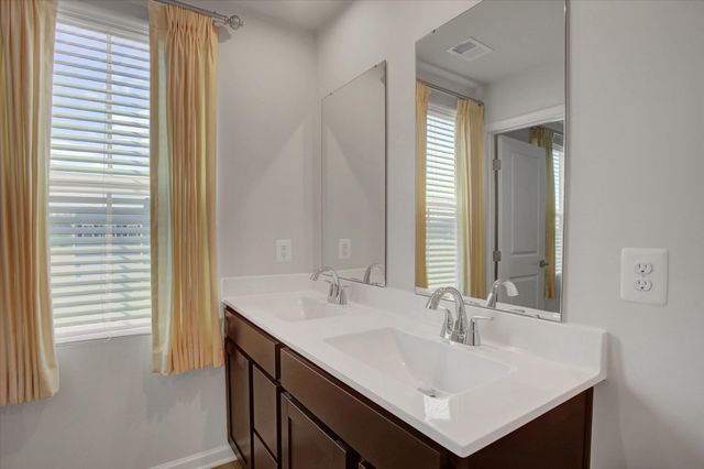 95 LELAND WAY, Hanover, PA 17331
