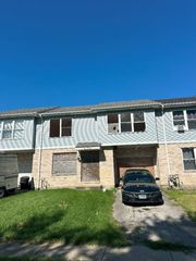 21746 CAROL Avenue, Sauk Village, IL 60411