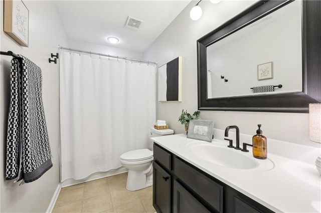 3811 Chattahoochee Summit SE Drive 5, Atlanta, GA 30339