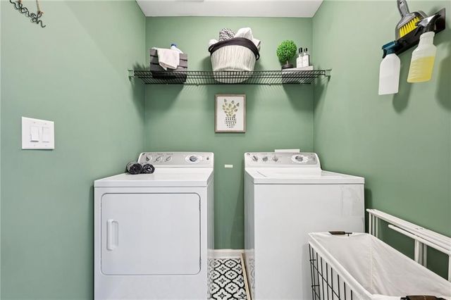 3811 Chattahoochee Summit SE Drive 5, Atlanta, GA 30339