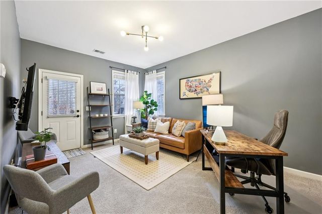 3811 Chattahoochee Summit SE Drive 5, Atlanta, GA 30339