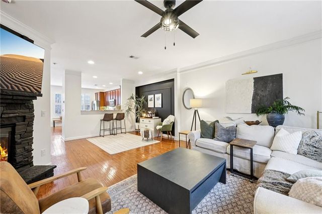 3811 Chattahoochee Summit SE Drive 5, Atlanta, GA 30339