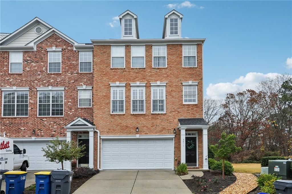 3811 Chattahoochee Summit SE Drive 5, Atlanta, GA 30339