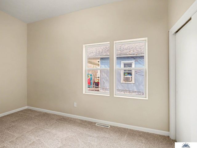 1751 S 9th Street, Omaha, NE 68108