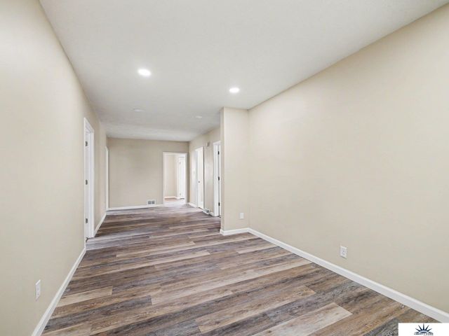 1751 S 9th Street, Omaha, NE 68108