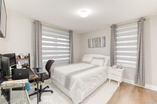 72 W Marine Avenue, Lindenhurst, NY 11757