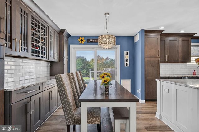 29 CANDLEWOOD CIR, Marlton, NJ 08053