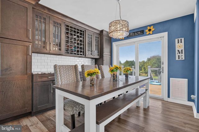 29 CANDLEWOOD CIR, Marlton, NJ 08053
