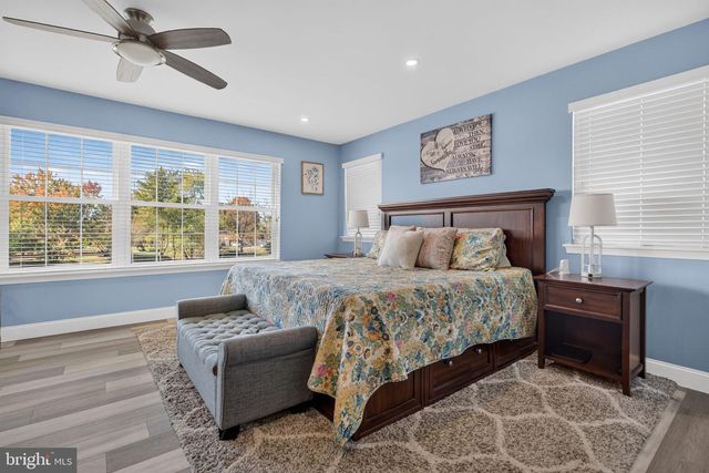 29 CANDLEWOOD CIR, Marlton, NJ 08053