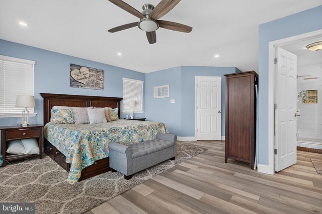 29 CANDLEWOOD CIR, Marlton, NJ 08053