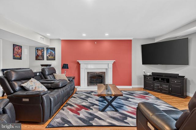 29 CANDLEWOOD CIR, Marlton, NJ 08053