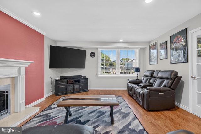 29 CANDLEWOOD CIR, Marlton, NJ 08053