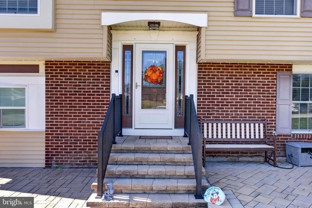 29 CANDLEWOOD CIR, Marlton, NJ 08053