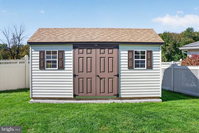 29 CANDLEWOOD CIR, Marlton, NJ 08053