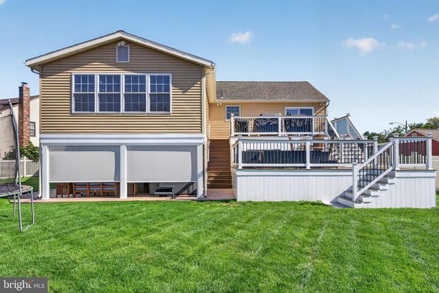 29 CANDLEWOOD CIR, Marlton, NJ 08053