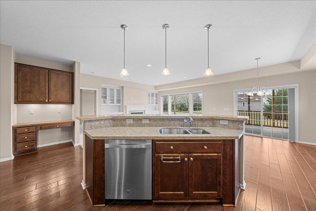 80 Quail Circle, Hudson, WI 54016