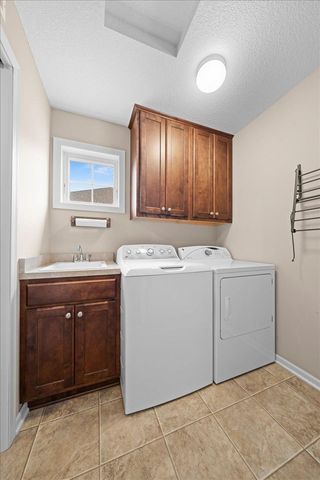 80 Quail Circle, Hudson, WI 54016