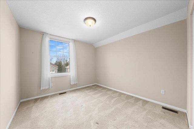 80 Quail Circle, Hudson, WI 54016