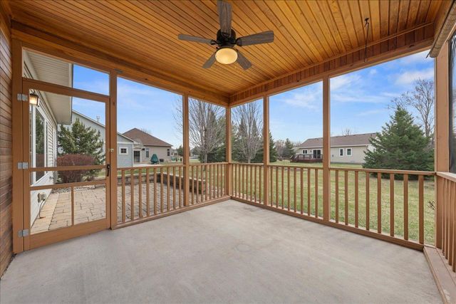 80 Quail Circle, Hudson, WI 54016