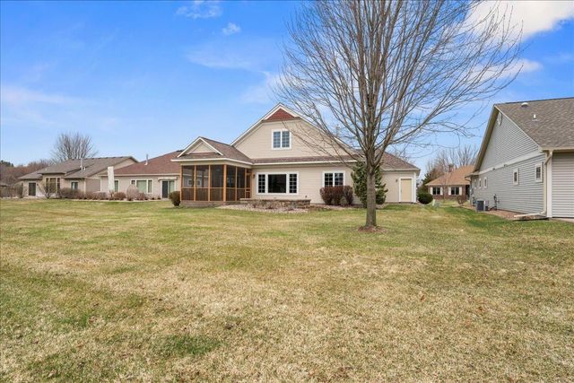 80 Quail Circle, Hudson, WI 54016