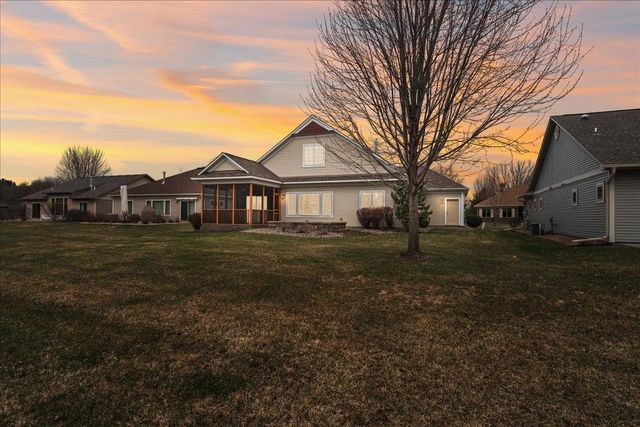 80 Quail Circle, Hudson, WI 54016