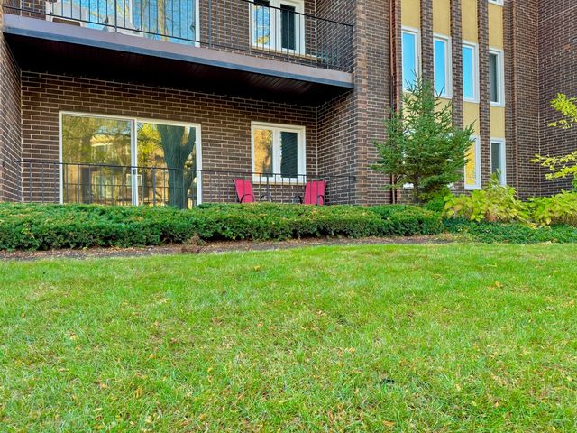 1525 Sander Court 103, Wheeling, IL 60090