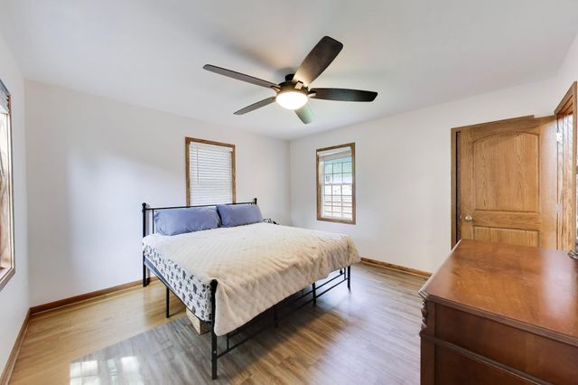 3290 Ridge Road, Highland, IN 46322