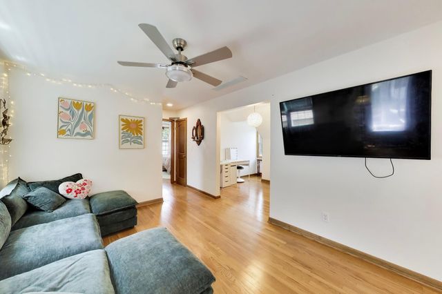 3290 Ridge Road, Highland, IN 46322