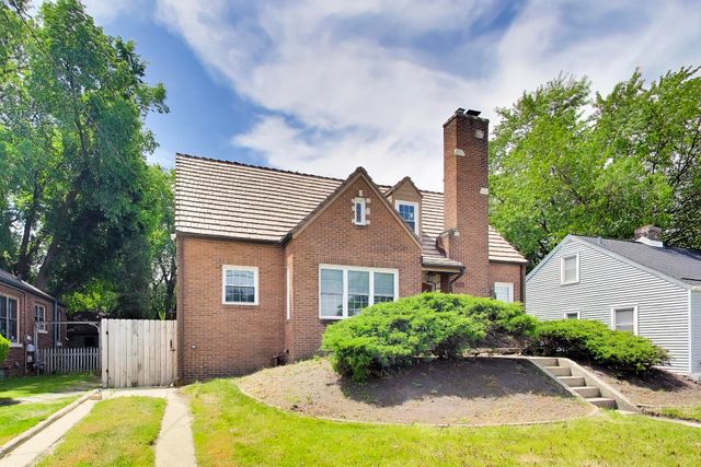 3290 Ridge Road, Highland, IN 46322