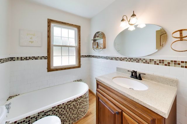 3290 Ridge Road, Highland, IN 46322