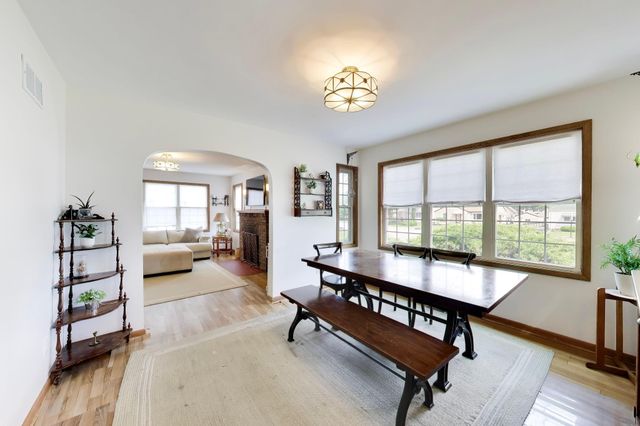 3290 Ridge Road, Highland, IN 46322